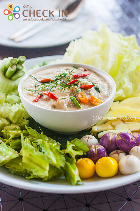 หลนเนื้อปูมะพร้าวอ่อน