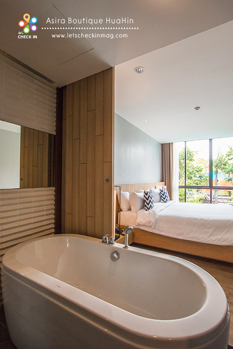Two-Bedroom Pool Access Suite ห้องนอน double มีอ่างอาบน้ำด้วย