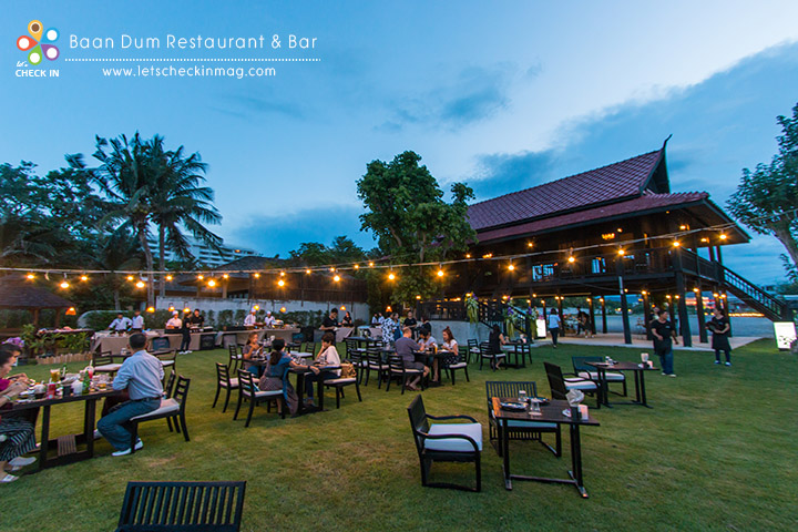  Baan Dum Restaurant & Bar (บ้านดำ เรสเตอรองท์ แอนด์ บาร์) 