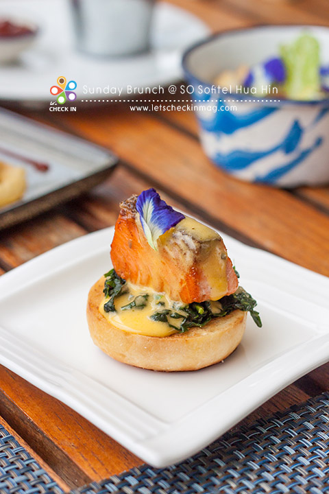 Salmon Florentine เสิร์ฟมาน่ารักมาก ประกอบด้วยอิงลิช มัฟฟิน, ผักโขม, แซลมอน ราดด้วยซอสฮอลันเดส