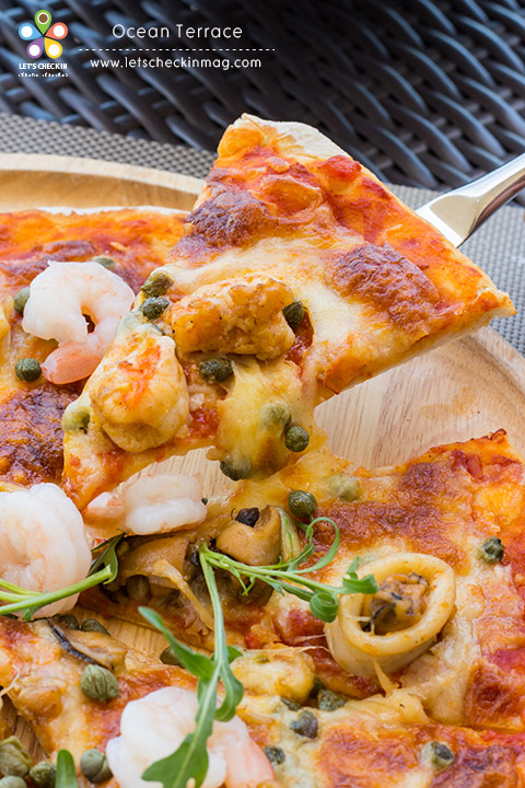 Ocean Seafood Pizza ดูกันชัดๆ